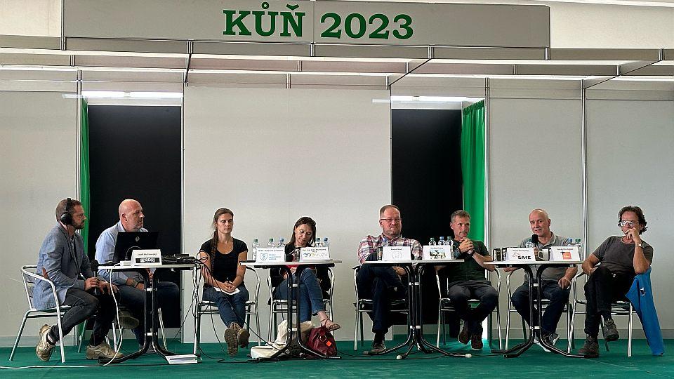 Různé pohledy na welfare koní: Netýrání a životní pohoda jsou vzdálené